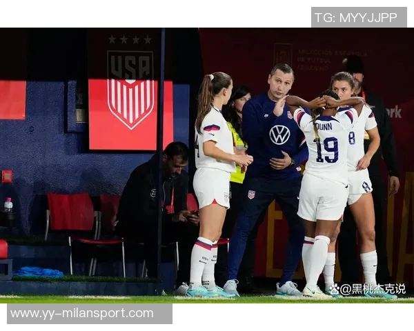 库巴挡拆战术再显威力科尔称赞两大球员关键时刻表现出色